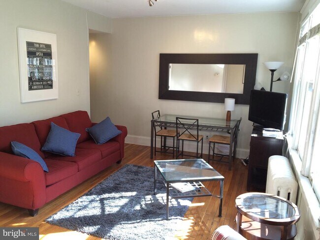 Primary Photo - 1618 S St NW