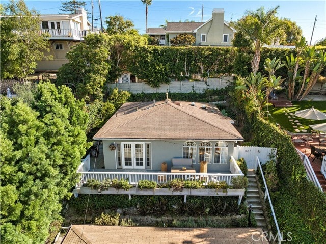 Building Photo - 637 St Ann's Dr