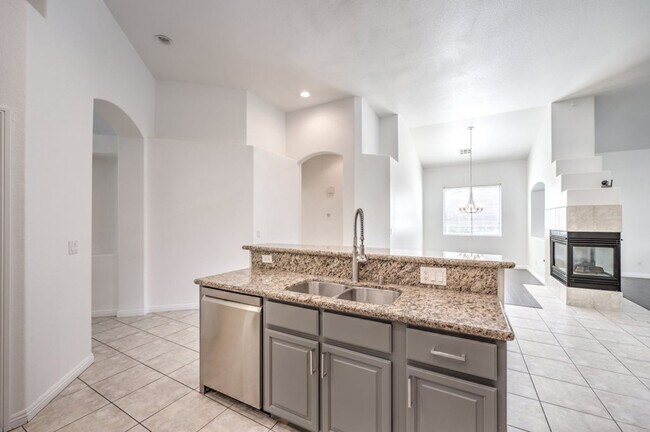 Building Photo - Stylishly Updated Henderson Home | New Stainless Steel Appliances | Heated Pool
