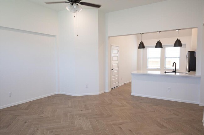 Building Photo - 18532 Burch Crk Ln