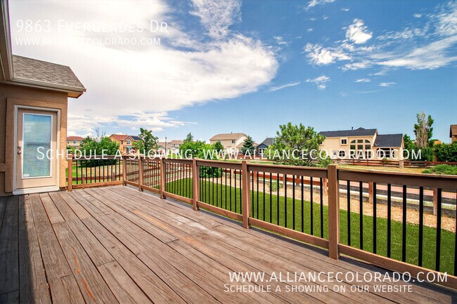 Building Photo - 9863 Everglades Dr