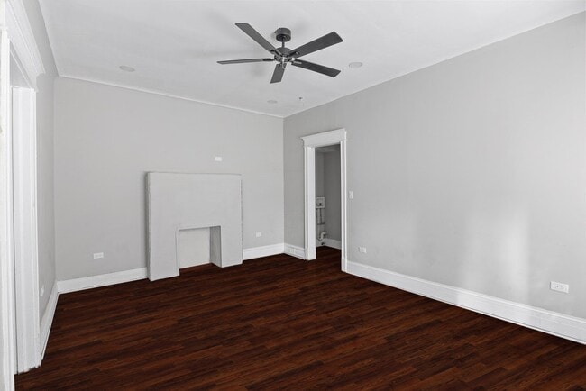 Building Photo - 5341 S Indiana Ave