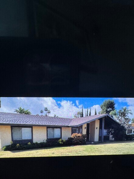 Building Photo - 16241 Via Rancho