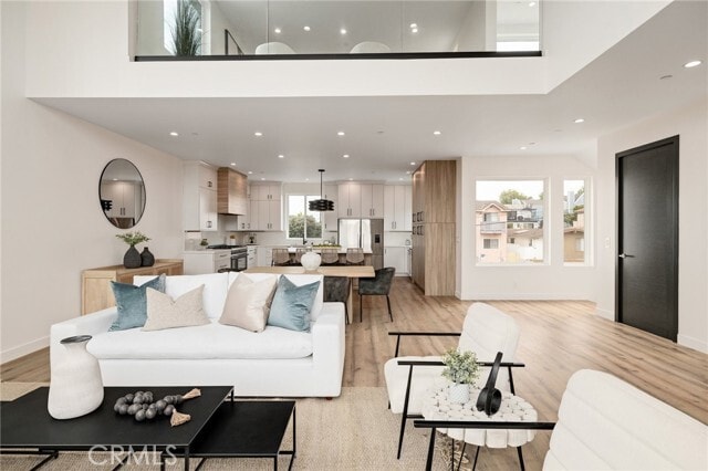 Building Photo - 201 S Juanita Ave