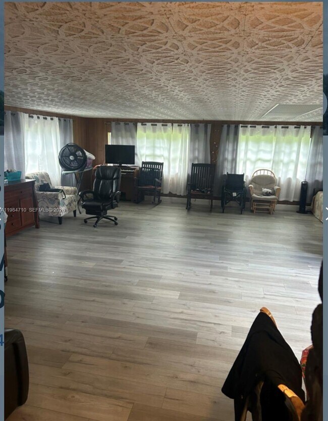 Building Photo - 14365 NW 15th Dr