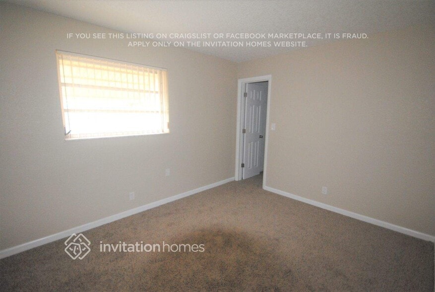 Building Photo - 291 NW 42nd Ave