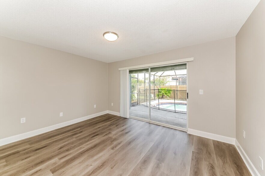 Building Photo - 7141 40th Ln E