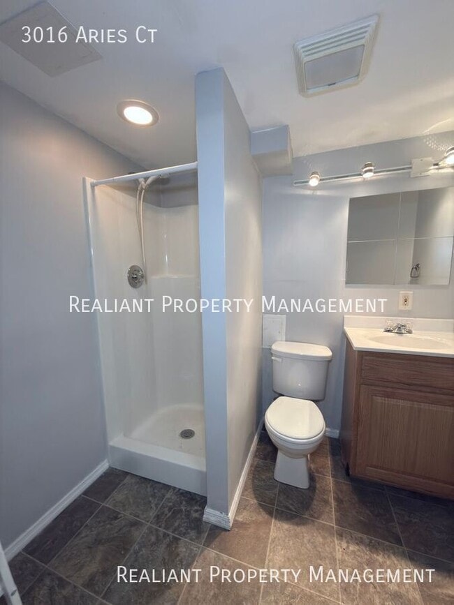 Building Photo - 3016 Aries Ct