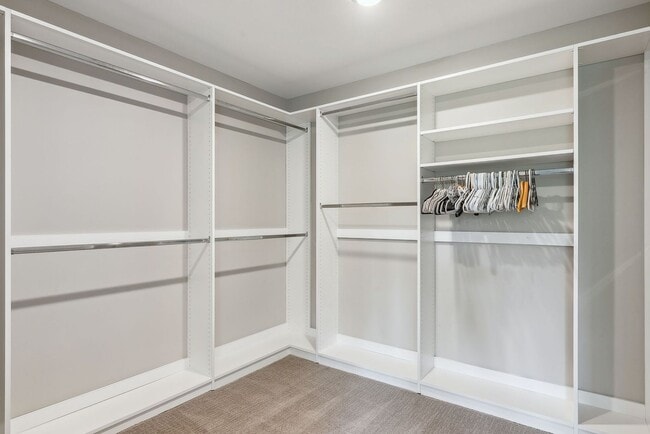 Building Photo - Luxury Condo in Dublin's Coveted Bridge Pa...