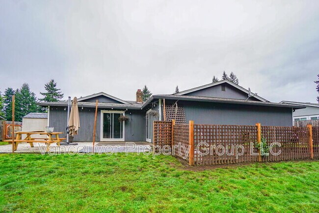 Building Photo - 12509 NE 35th St