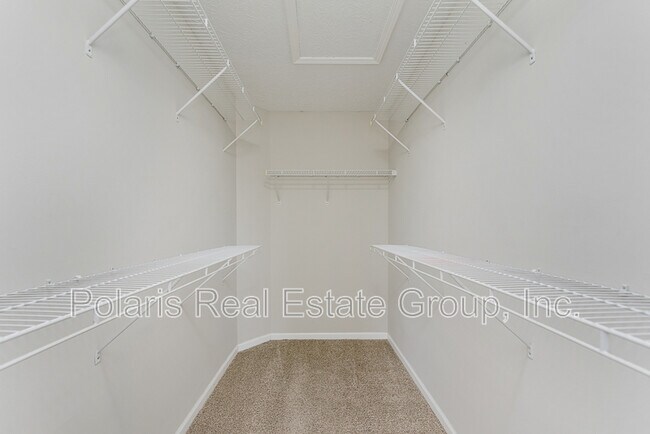 Building Photo - 8343 Clayhurst Dr