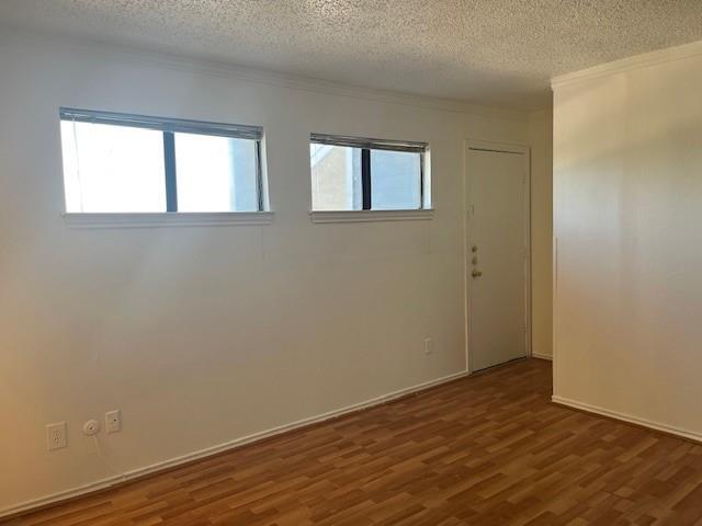 Building Photo - 5840 Spring Valley Rd