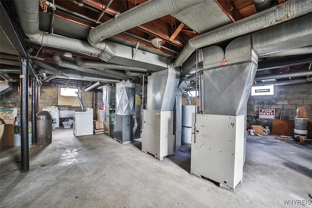 Building Photo - 660 Cleveland Dr