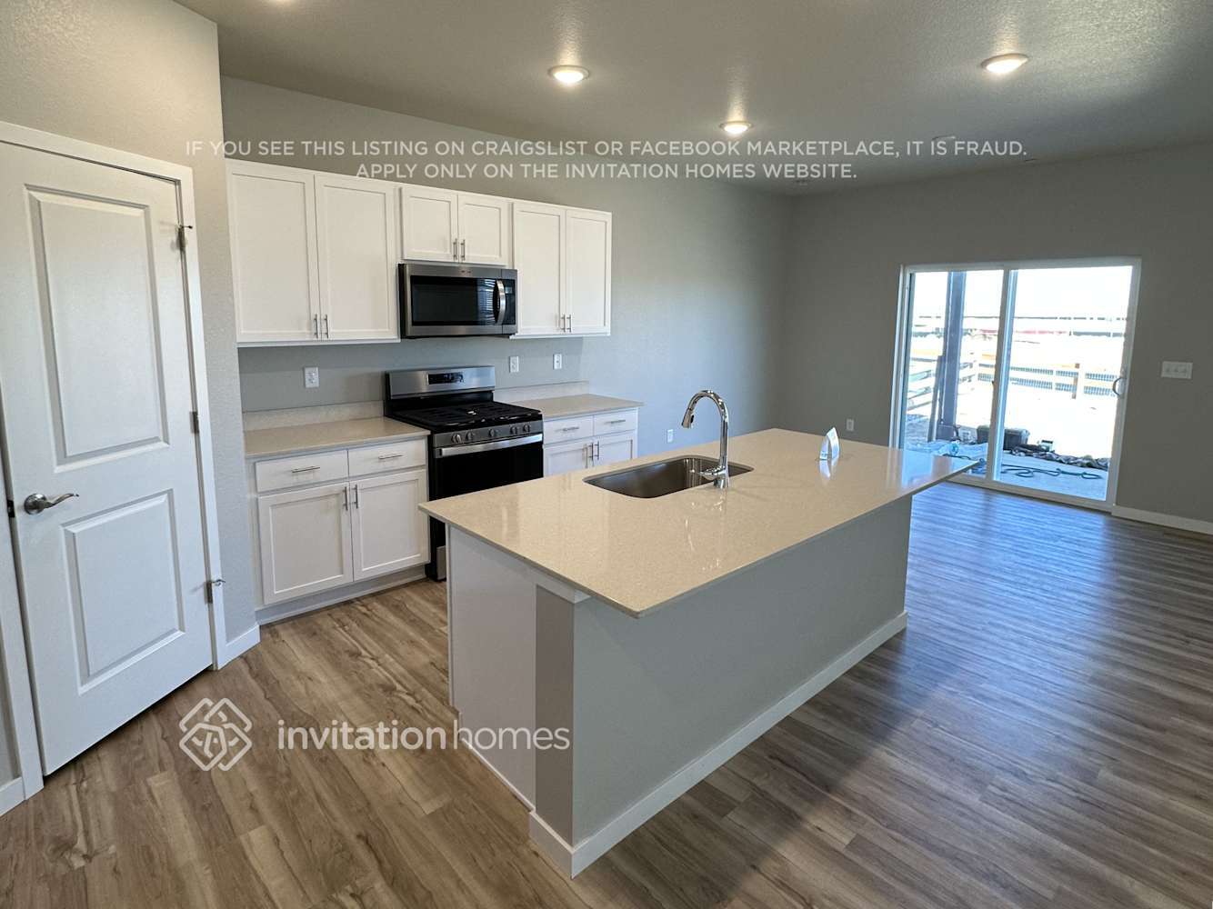 Building Photo - 9352 Ceylon St