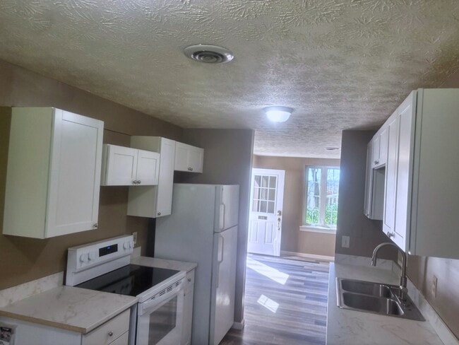Building Photo - 2785 Tyn Rhos Rd