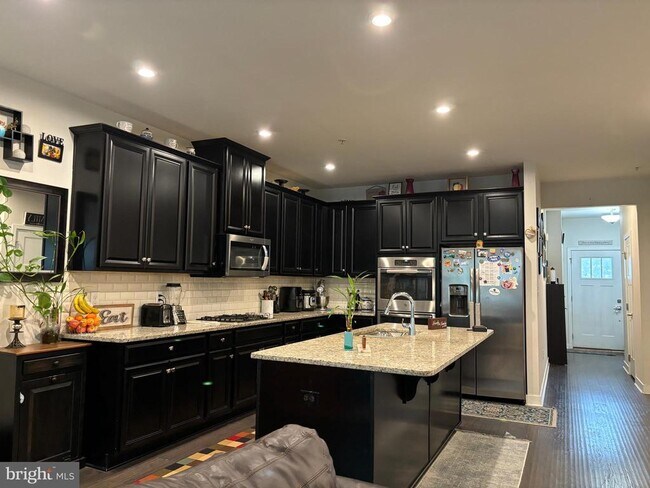 Building Photo - 103 Mulberry Dr