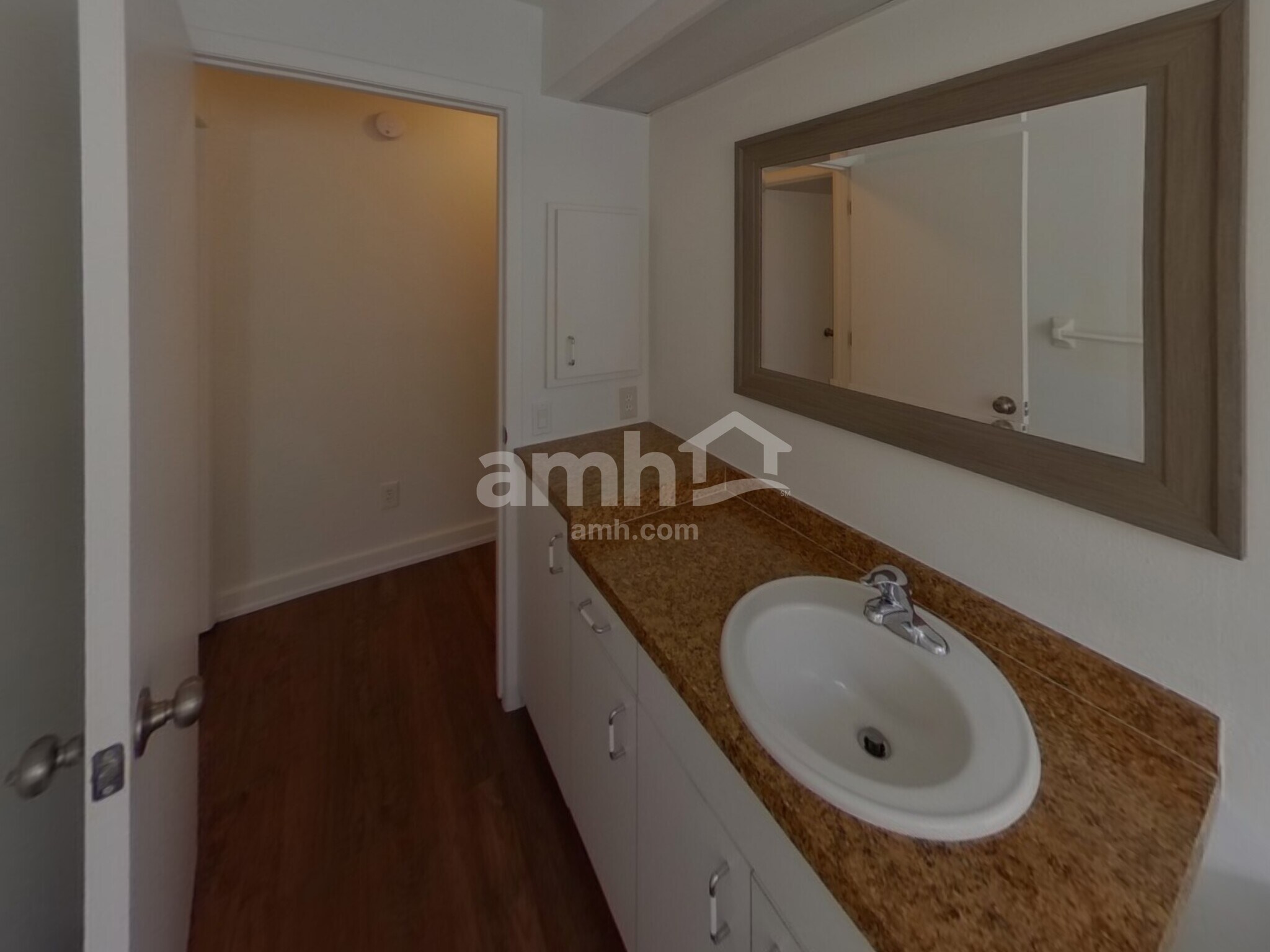 Building Photo - 6707 64th Ln E