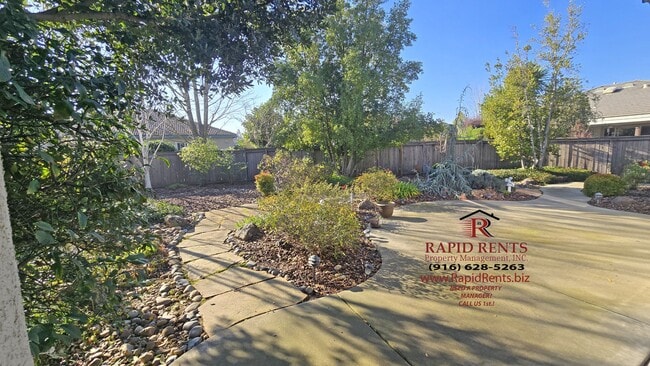 Building Photo - 2713 Robinson Creek Ln