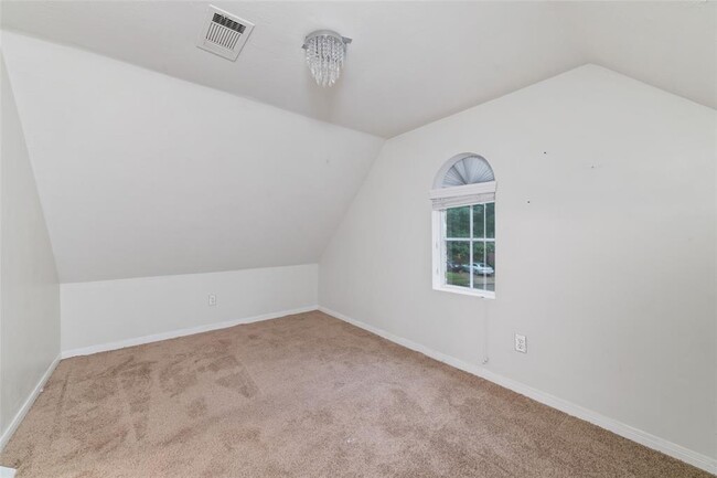 Building Photo - 10711 Castle Hills Ct