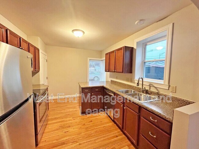 Building Photo - 1108 Collingwood Dr