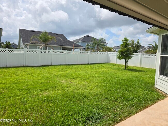 Building Photo - 835 Silver Pine Dr