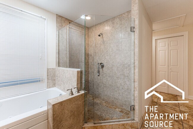 Building Photo - 2017 Harrison St