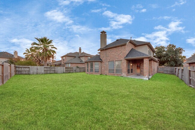 Building Photo - 17222 Red Oak Bend Dr