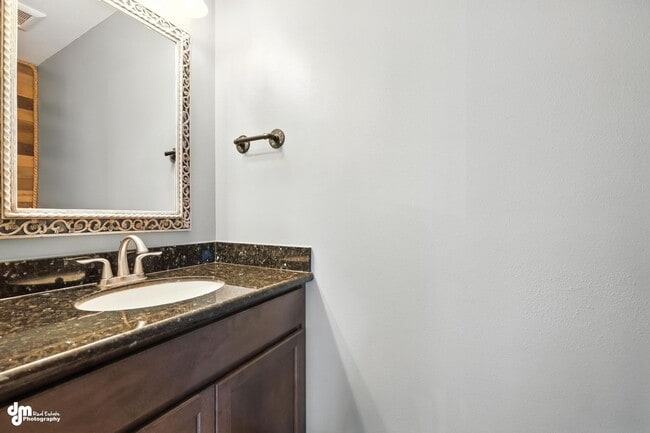 Building Photo - 4 Bedroom | 2.5 Bathroom | Garage - Conven...