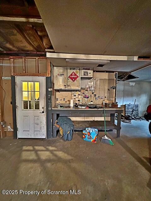 Building Photo - 385 Rattlesnake Hill Rd