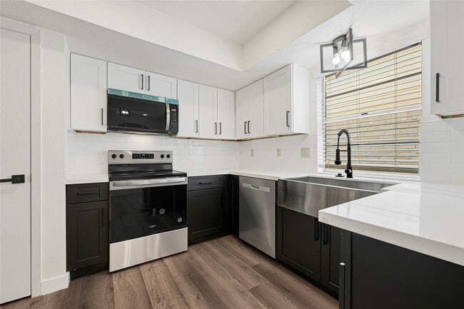 Building Photo - 17711 Wild Willow Ln