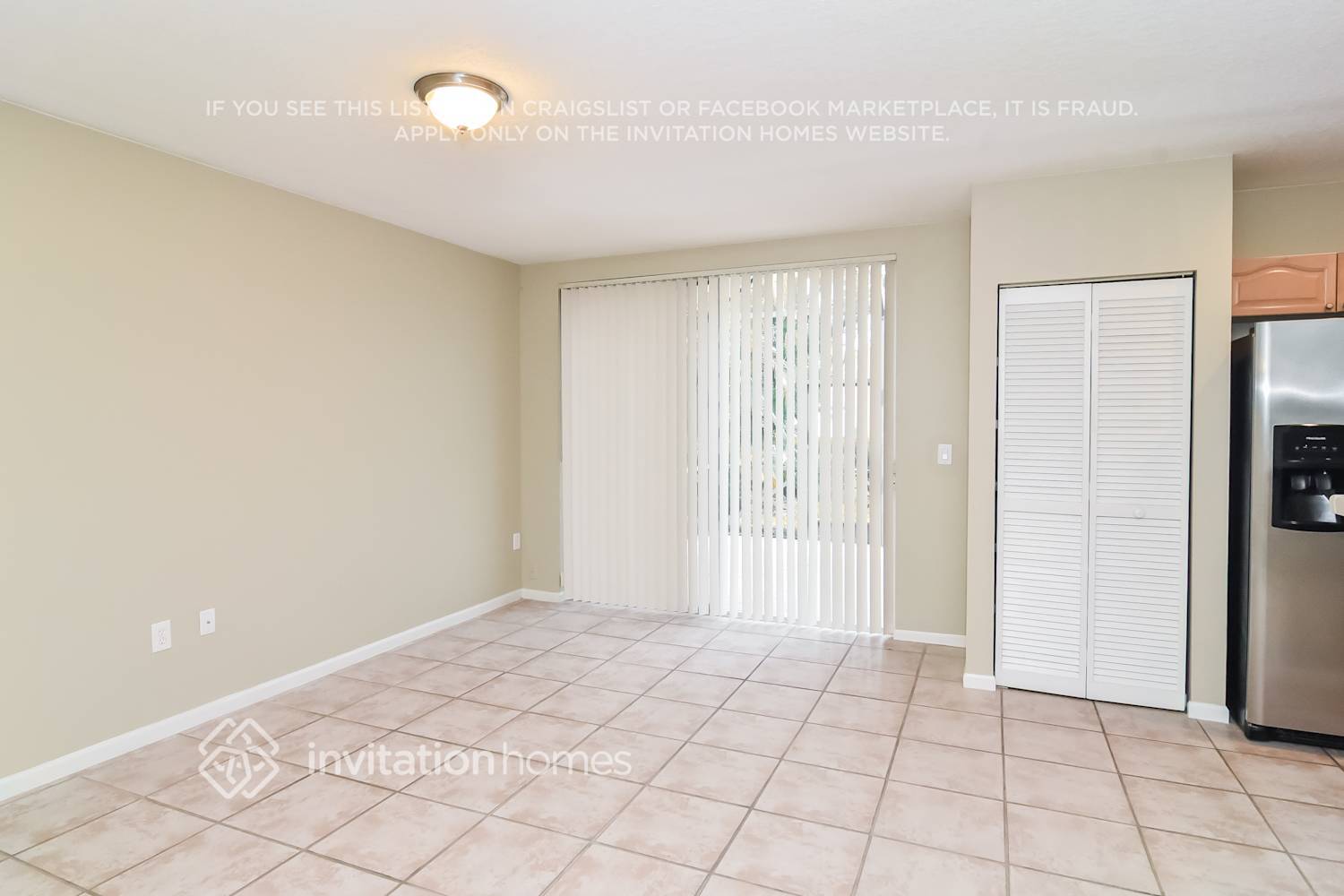 Building Photo - 11568 NW 6th Ct