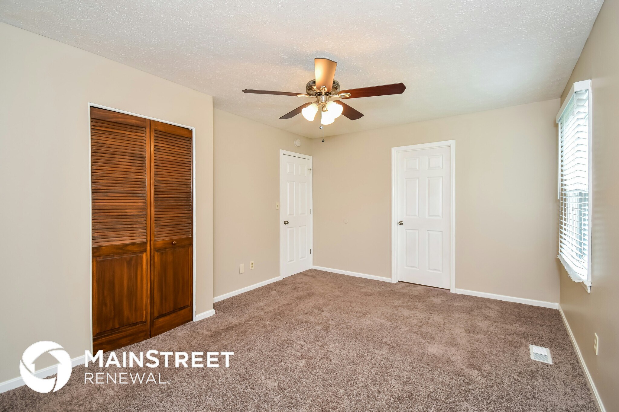 Building Photo - 2800 Summerfield Dr