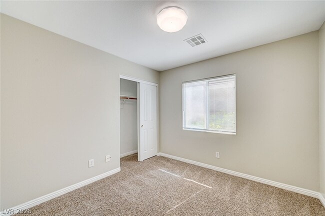 Building Photo - 8749 Horizon Wind Ave