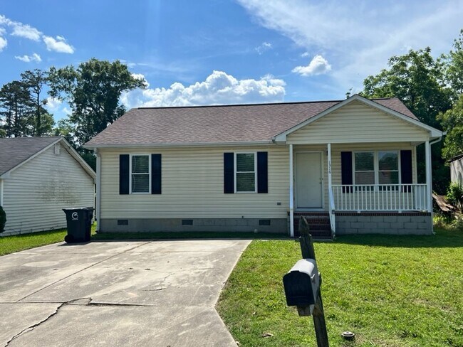 Building Photo - 1316 Ardmore Dr