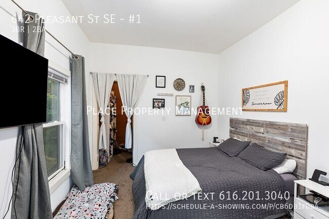 Building Photo - 642 Pleasant St SE