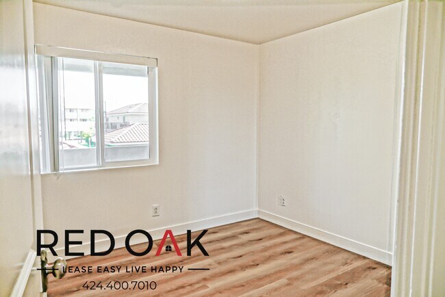 Building Photo - 505 E Rialto Ave