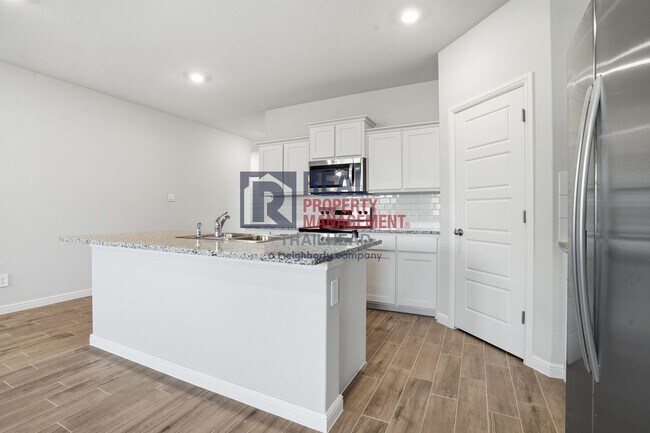 Building Photo - Comfortable 4-Bedroom Layout with Modern Finishes