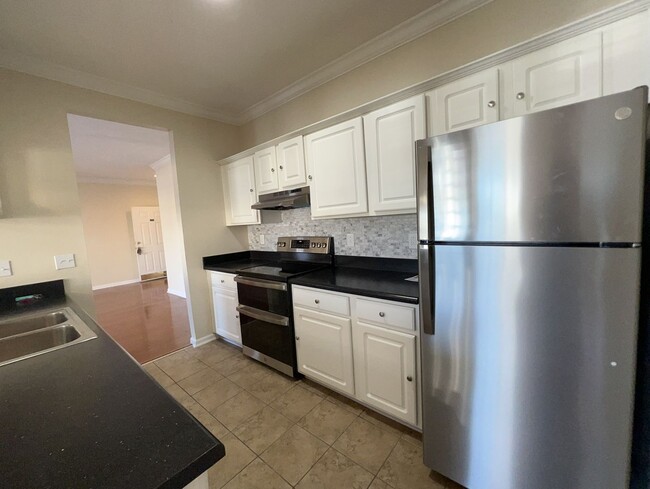 Building Photo - Convenient Newly Remodeled Condo