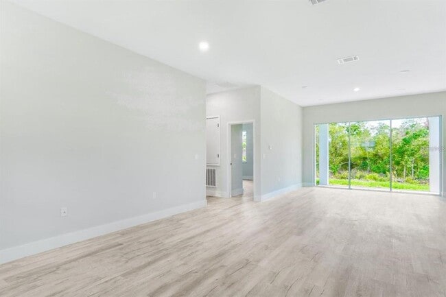 Building Photo - 3076 SW 168th Loop