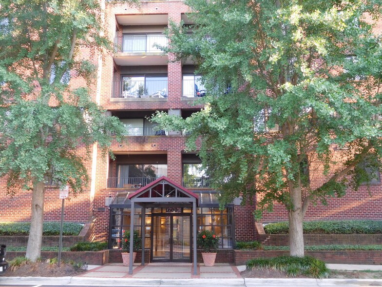 1600 Prince Street - 1600 Prince St
