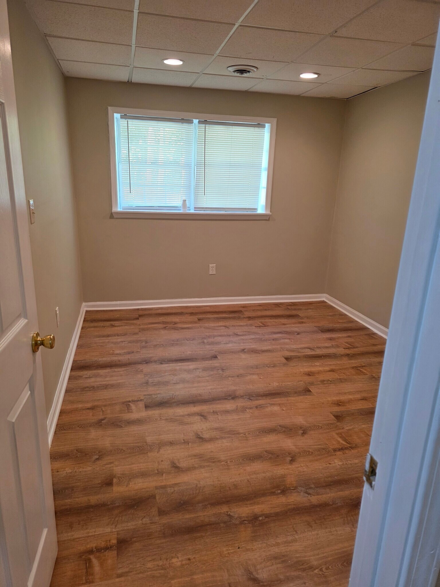 Building Photo - 2135 Masonwood Cir