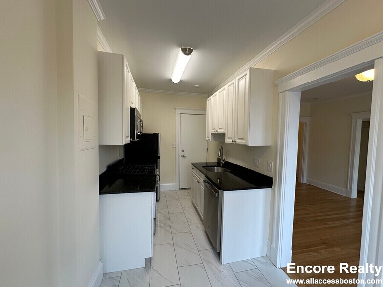 Building Photo - 22 Chauncy St