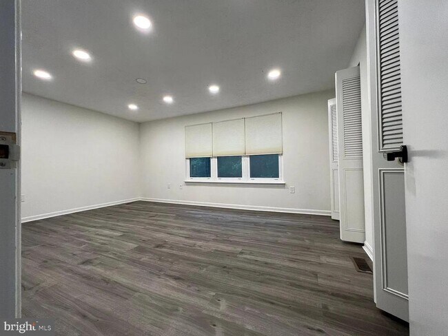 Building Photo - 11405 Encore Dr