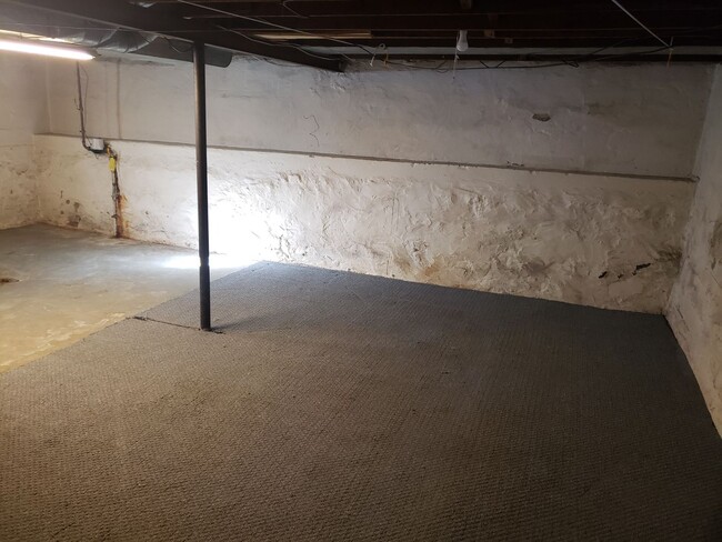 Building Photo - 3 Bed 1 Bath Single Family Home in Rothschild