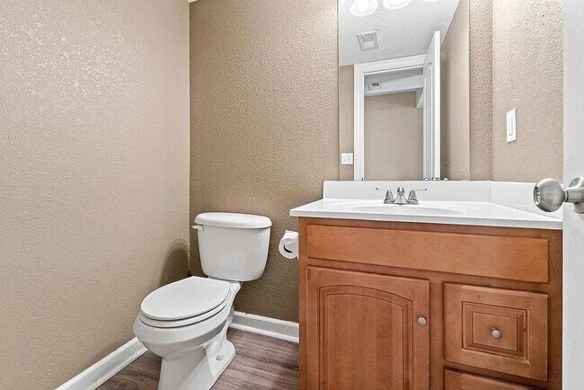 Building Photo - COMING SOON: Spacious 2-Bedroom Townhome w...