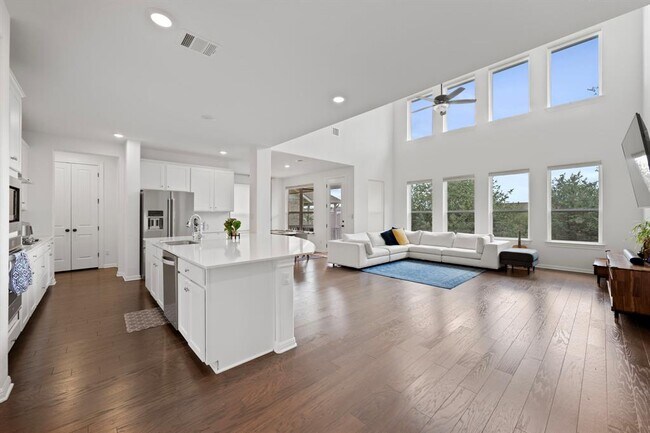 Building Photo - 7624 Alouette Dr