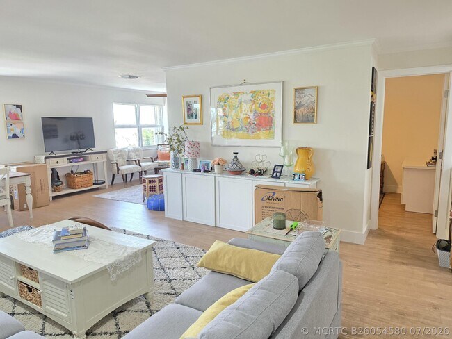 Building Photo - 3520 S Ocean Blvd