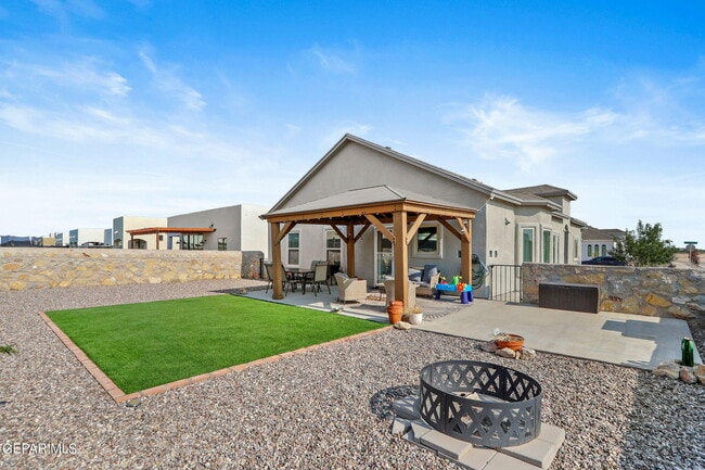 Building Photo - 14852 Jack White Ave