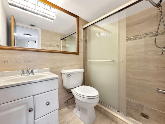 Building Photo - 5201 Orduna Dr