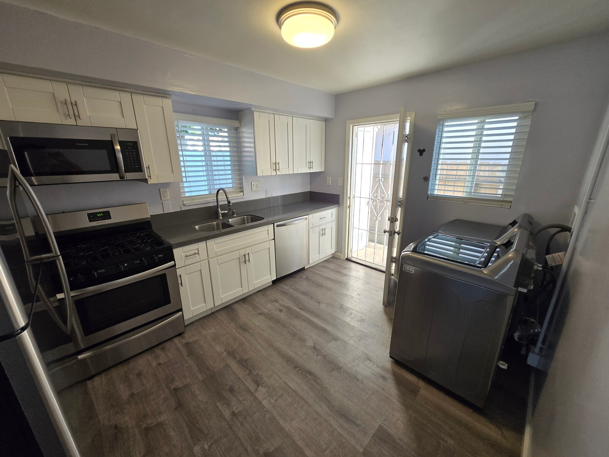 Building Photo - 229 S 36th St